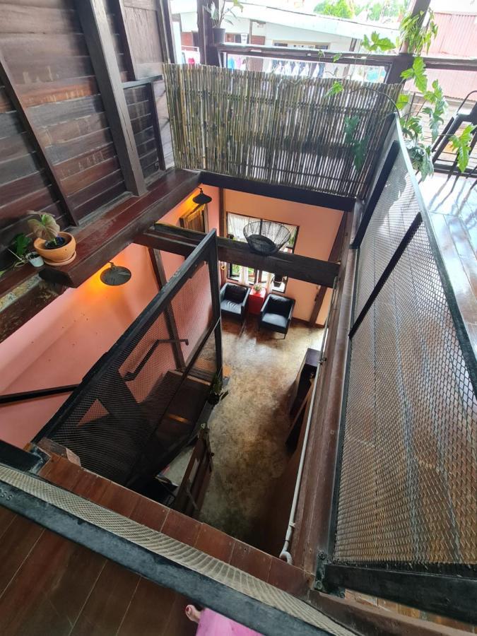 Non House Bangkok บ้านนอนโฮสเทล Экстерьер фото